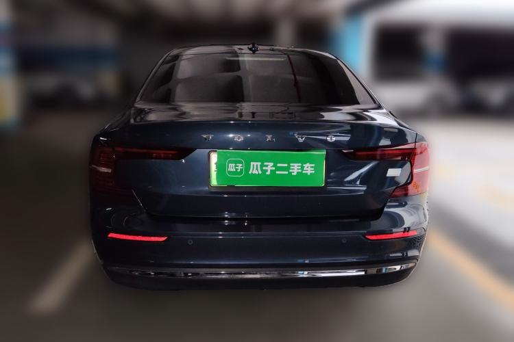Used Volvo S60 New Energy 2024 T8 All-Wheel Drive Long-Range Zhiyi Luxury Edition
