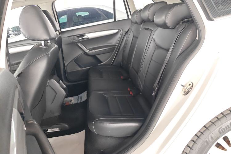 Used Volkswagen Gran Lavida 2015 1.6L Automatic Comfort Edition