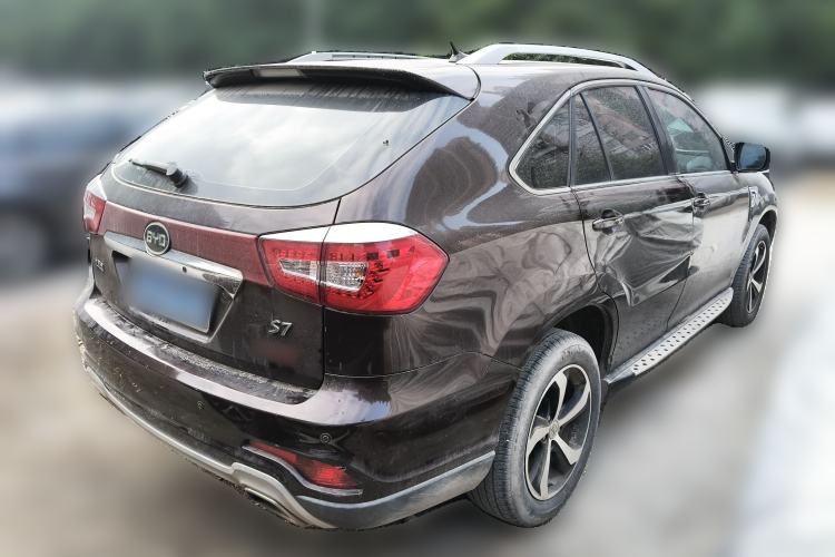 Used BYD S7 2015 2.0T Upgraded Automatic Luxury Version
