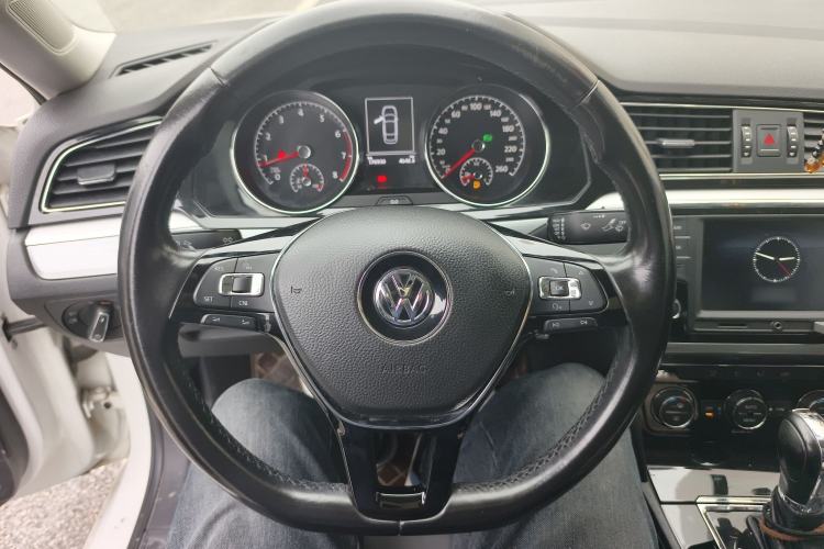 Used Volkswagen Lamando 2017 280TSI DSG Comfort Edition
