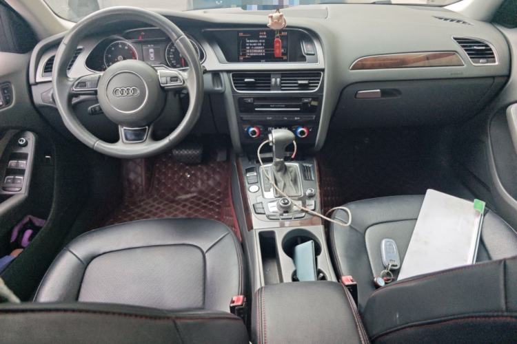 Used Audi A4L 2013 35 TFSI Automatic Technology Edition Center Console