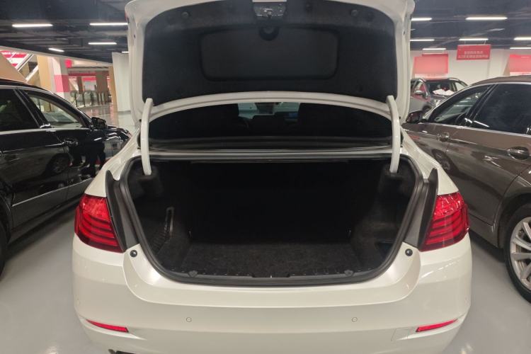 Used BMW 5 Series 2014 520Li Elegant Model