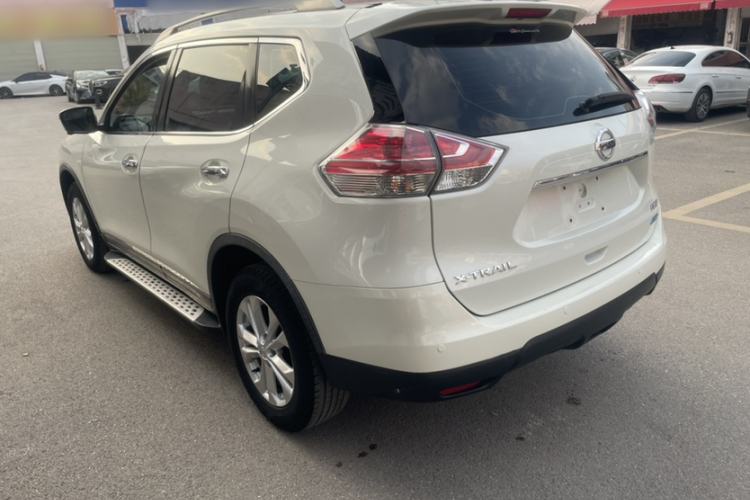 Used Nissan X-Trail 2015 2.0L CVT Comfort MAX Edition 2WD
