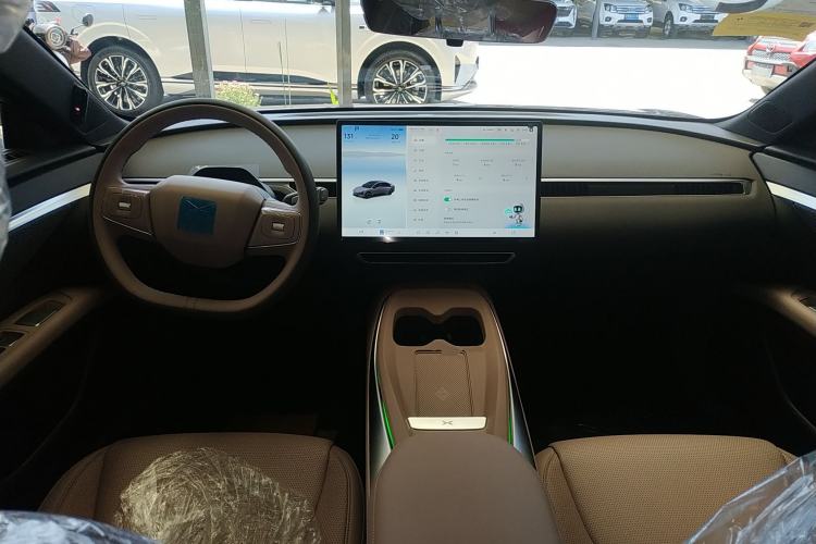 Used XPeng MONA M03 2025 502 Long-Range Max Center Console