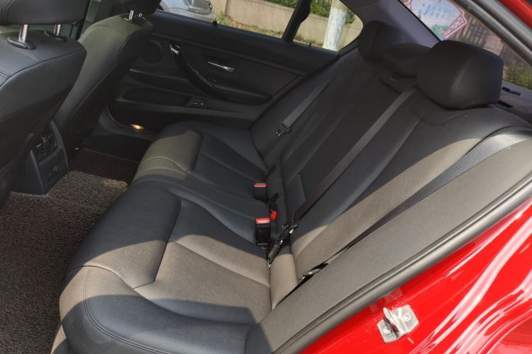 Used BMW 3 Series 2016 320Li Ambition Model Left Rear Seat