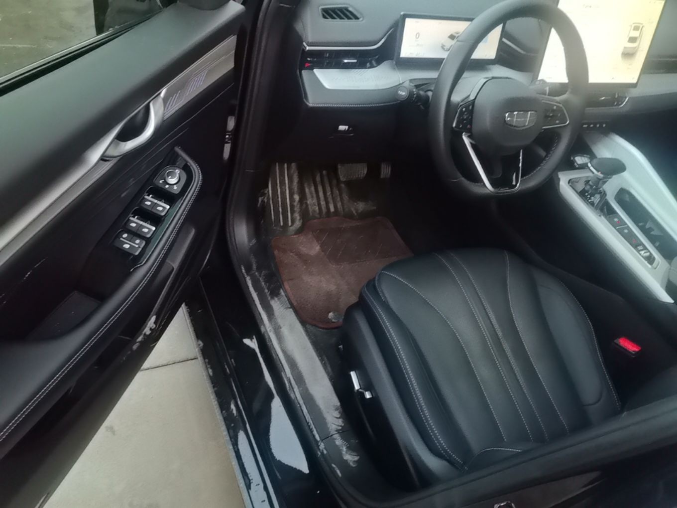 Geely Auto Preface 2025 Dongfang Yao 1.5TD Kunlun Edition — снимка 17