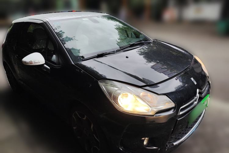 Used DS 3 2012 1.6L Supreme Edition

