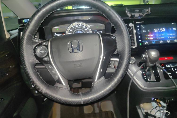 Used Honda Elysion 2016 2.4L Classic Edition
