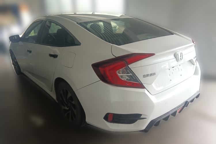 Used Honda Civic 2016 220TURBO CVT Luxury Edition Rear Left 45 Deg