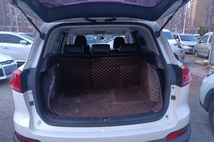 Used Zotye Domy X5 2015 1.5T CVT Landlord Edition China V Standard Trunk