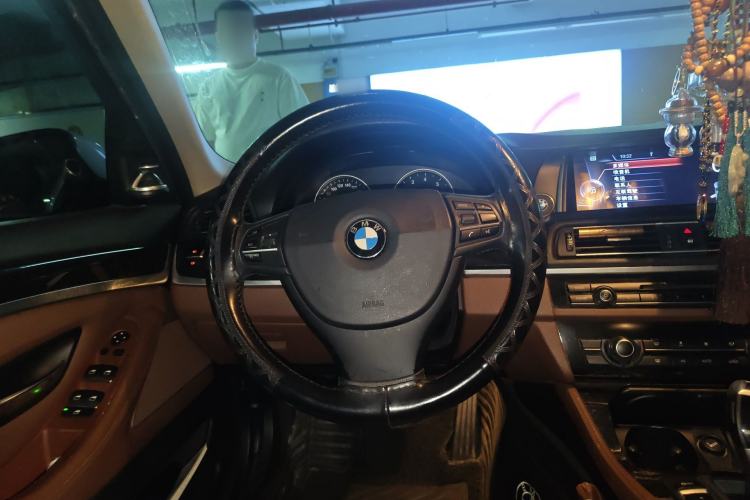 Used BMW 5 Series 2014 520Li Elegant Model
