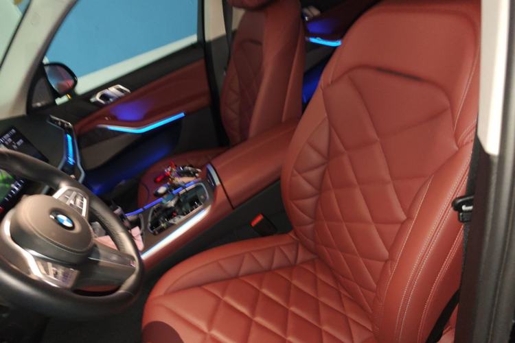 Used BMW X5 2023 xDrive 30Li Luxury M Sport Night Edition Package Left Front Seat