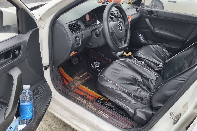 Used Volkswagen Santana 2016 1.6L Automatic Fashion Edition Driver Seat