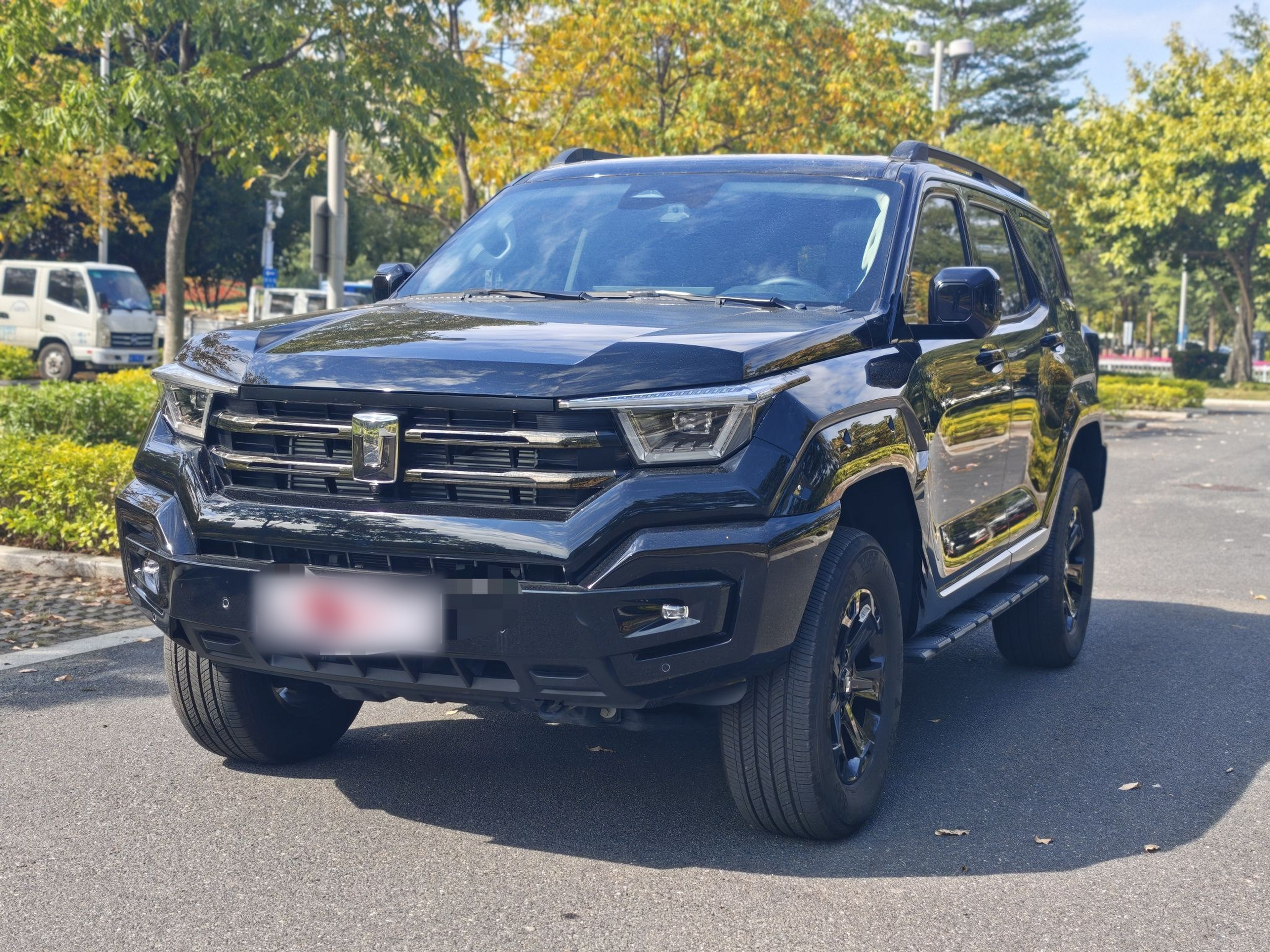 Под передней частью автомобиля
