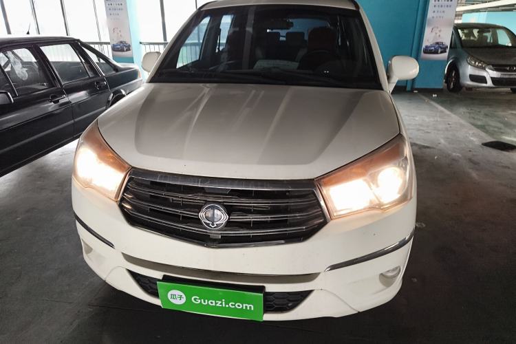 Used SsangYong Rodius 2014 2.0T Diesel Two-Wheel Drive Luxury Navigation Edition
