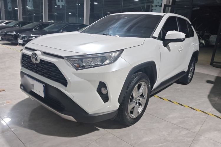 Used Toyota RAV4 2021 2.0L CVT Two-Wheel Drive Fashion Edition