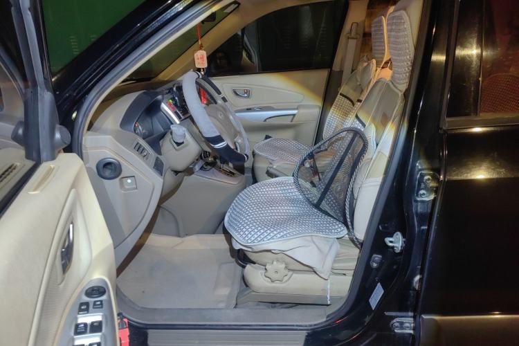 Used Hyundai Tucson 2009 2.0L Automatic Two-Wheel Drive with Sunroof
