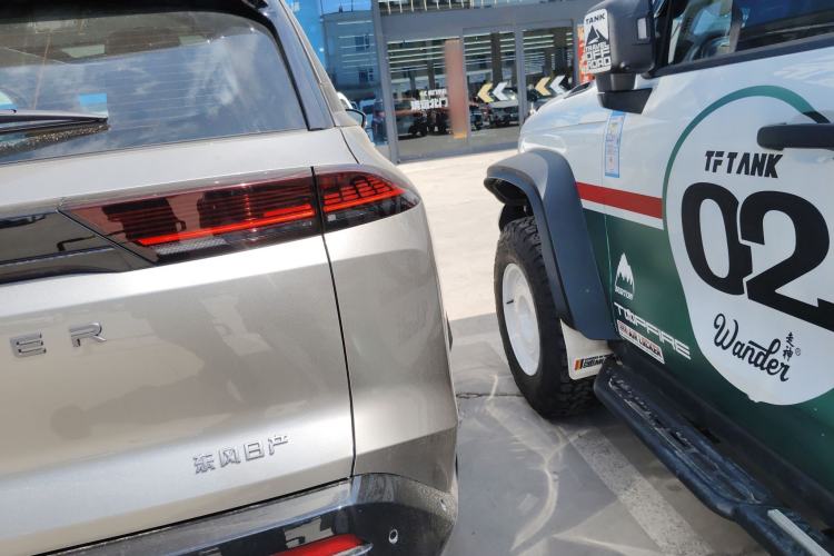 Used Nissan Pathfinder 2024 380 VC-TURBO Four-Wheel Drive Intelligent Driving Version 6 Seats Exterior 3