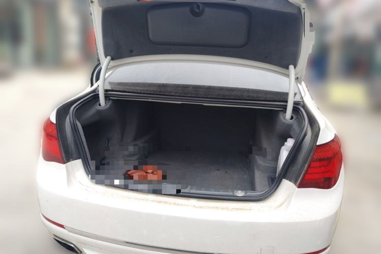 Used BMW 7 Series 2013 740Li Leading Model
