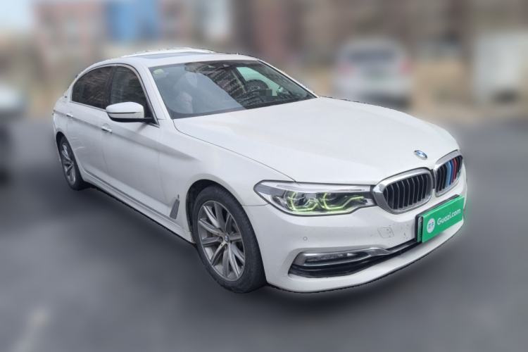 Used BMW 5 Series New Energy 2018 530Le Luxury Package Front Right 45 Deg