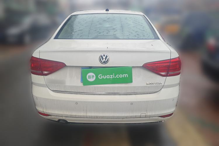 Used Volkswagen Lavida 2017 1.6L Automatic Comfort Edition
