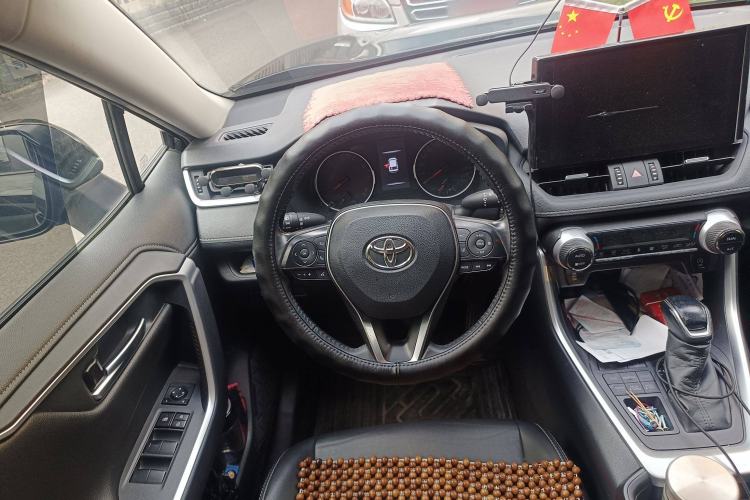 Used Toyota Wildlander 2021 2.0L CVT 4x4 Luxury Edition
