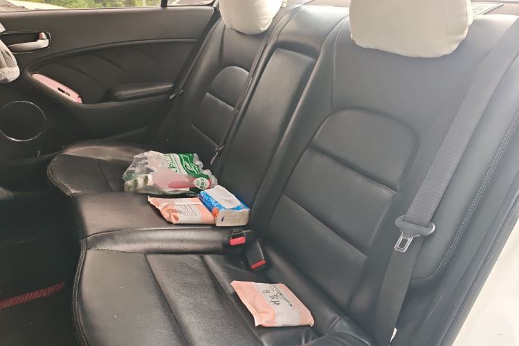 Used Kia K3 2016 1.6L Automatic GLS
