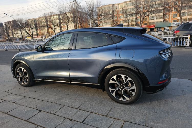 Used Ford Mustang Mach-E 2021 AION Y Plus Rear-Drive Luxury Edition (Long Range)