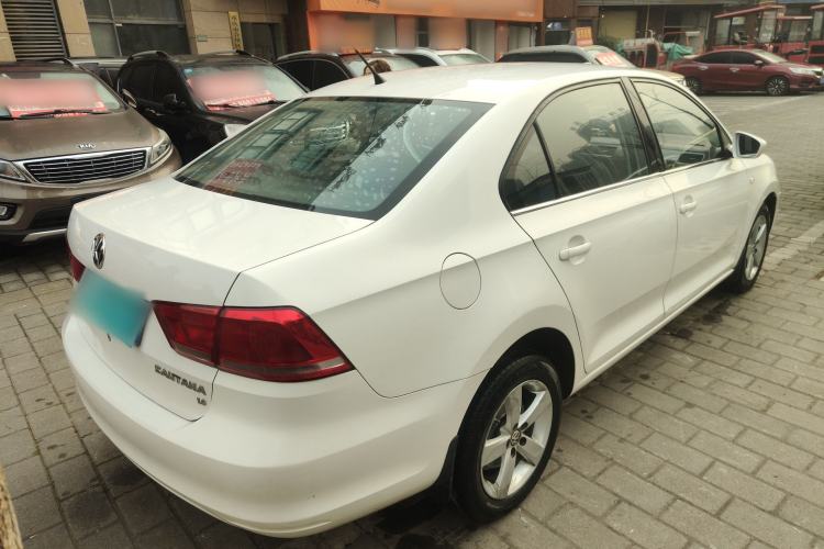 Used Volkswagen Santana 2013 1.6L Manual Comfort Edition