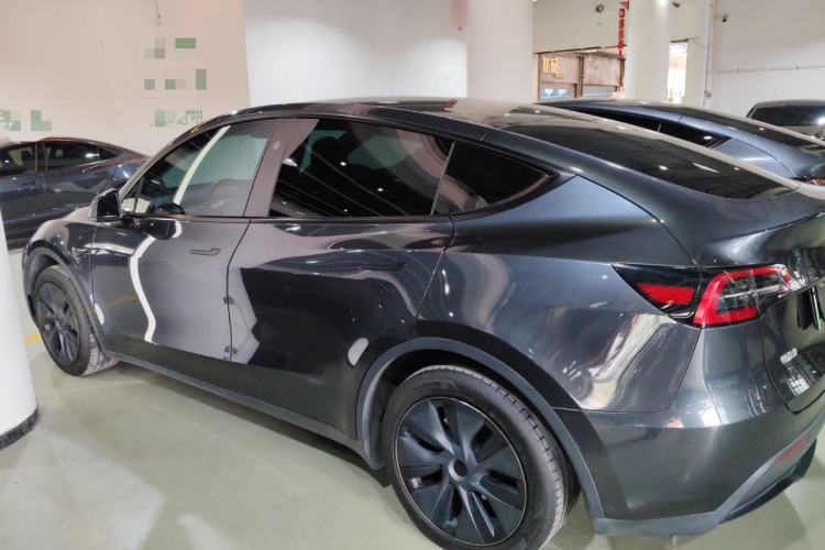 Used Tesla Model Y 2024 Rear-Wheel-Drive Version
