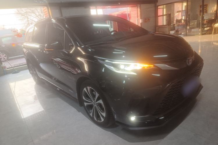 Used Toyota Granvia 2022 2.5L Hybrid Flagship Edition