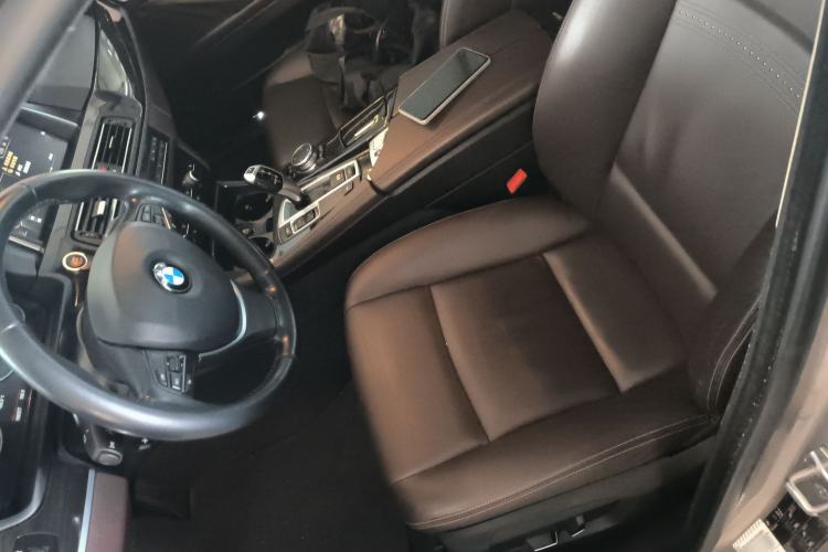 Used BMW 5 Series 2017 525Li Luxury Design Package Left Front Seat