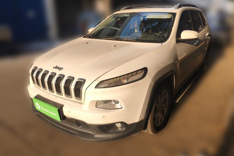 Used Jeep Cherokee 2016 2.0L Superior Edition