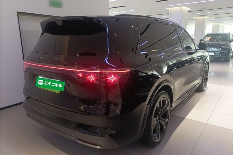 Used Hima AITO M8 2025 Extended-Range Max+ Version 53.4 kWh 6-Seater Edition Rear Right 45 Deg