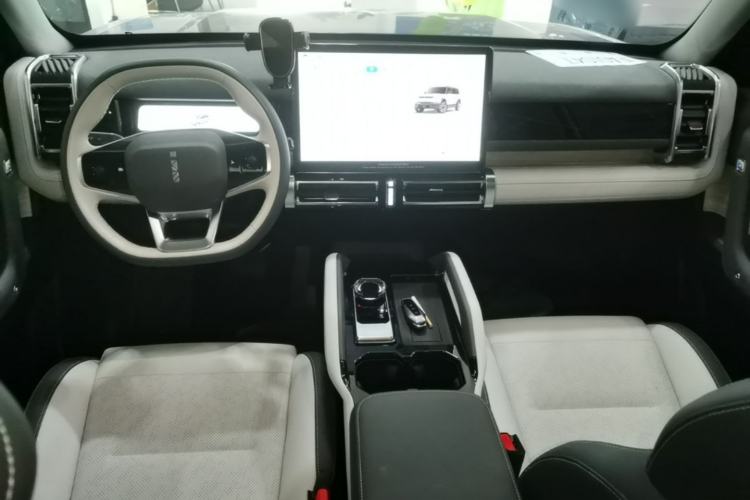 Used iCAR 03 2024 472km Four-Wheel Drive Long-Range Version Center Console