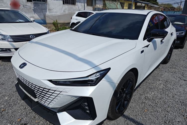 Used CHANGAN UNI-V iDD 2023 ZhiDian iDD 1.5T 113km Smart & Fun Version