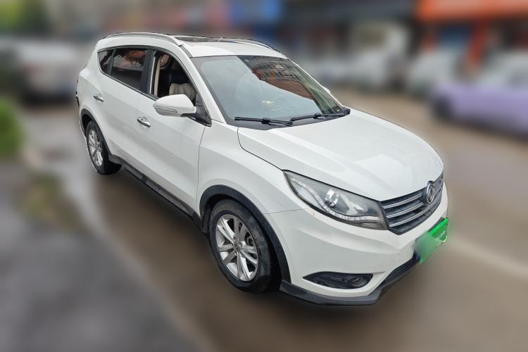 Used Dongfeng Fengon 580 2017 1.5T CVT Comfort Model Front Right 45 Deg