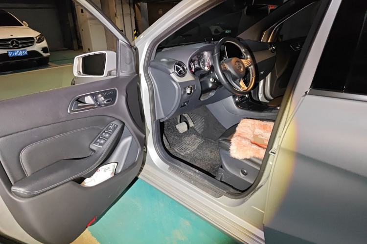 Used Mercedes-Benz B-Class 2017 B 200 Fashion Model