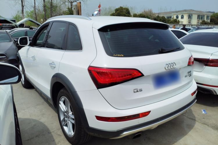 Used Audi Q5 2017 Plus 40 TFSI Technology Model