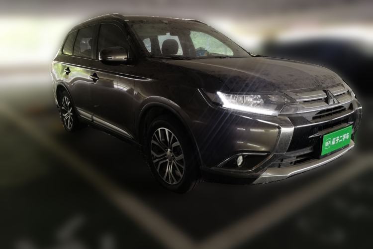 Used Mitsubishi Outlander 2018 2.0L Two-Wheel Drive Glory Edition 5 Seats