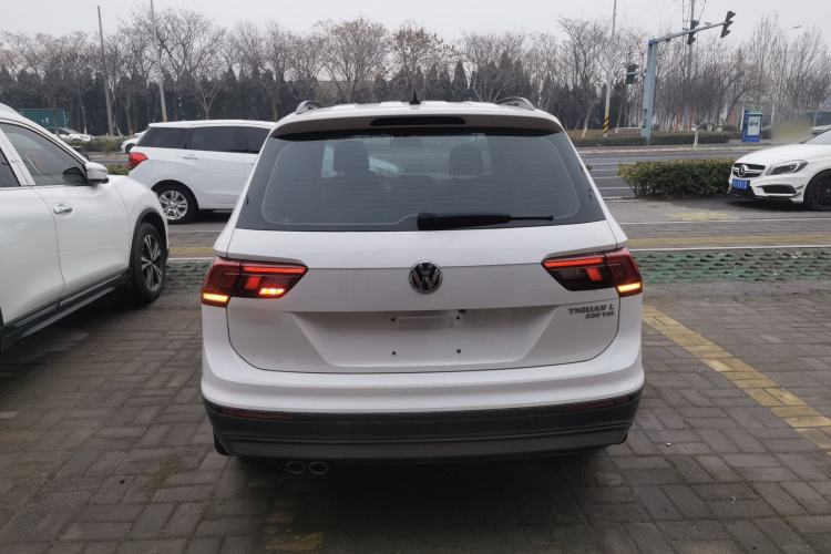 Used Volkswagen Tiguan L 2020 330TSI Automatic Two-Wheel Drive Luxury Edition China VI Standard
