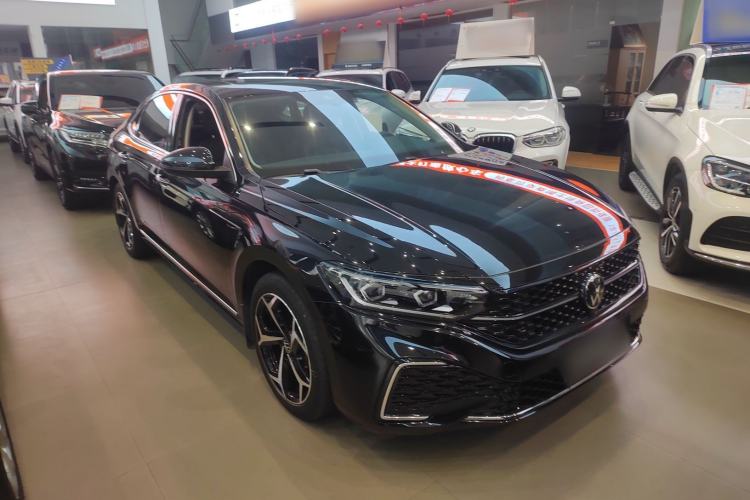 Used Volkswagen Passat 2023 330TSI Starry Luxury Edition