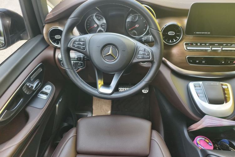Used Mercedes-Benz V-Class 2022 V 260 L Long-wheelbase Luxury Edition Steering Wheel