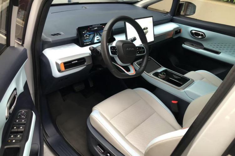 Used AION Y 2021 70 Enjoyment Tech Edition Interior 2