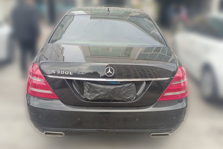 Used Mercedes-Benz S-Class 2012 S 300 L Business Standard Model