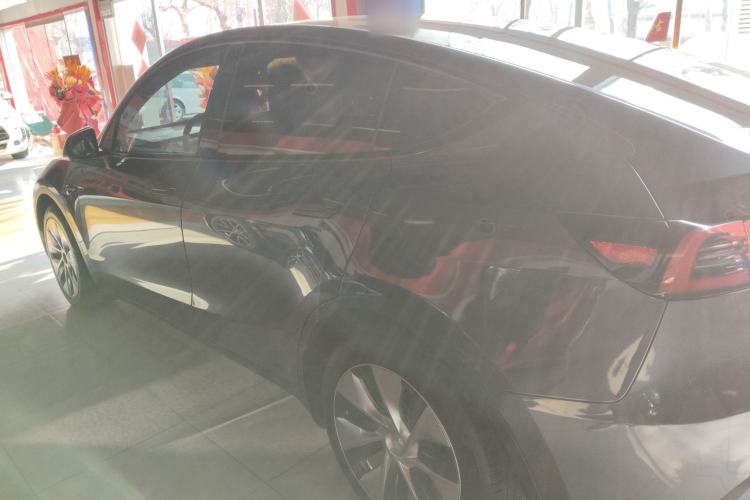 Used Tesla Model Y 2021 Long-Range All-Wheel-Drive Version