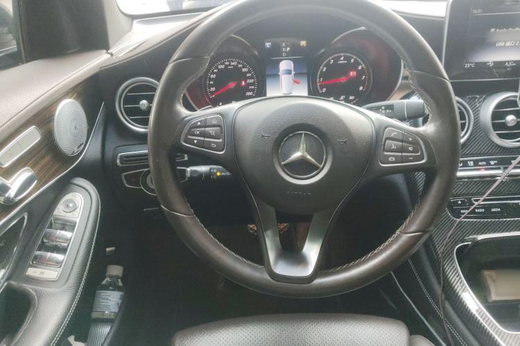 Used Mercedes-Benz GLC 2018 Facelifted GLC 260 4MATIC Dynamic Edition Steering Wheel