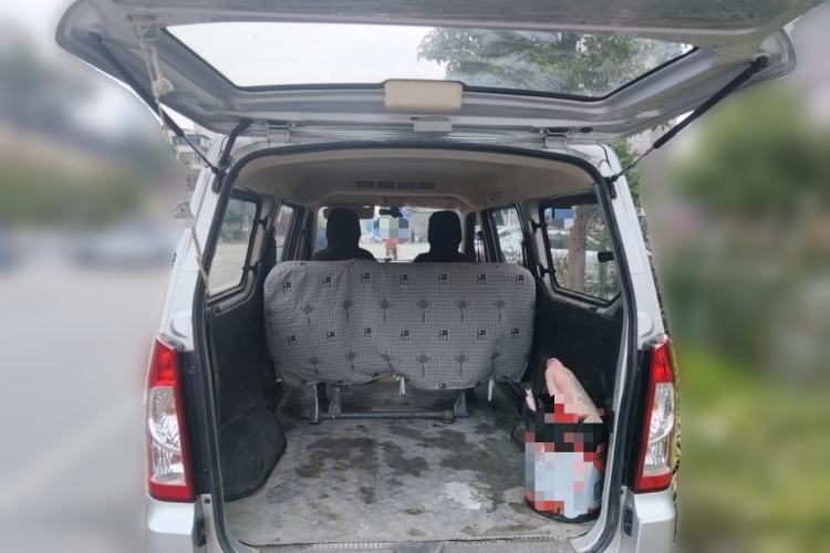 Used Wuling Rongguang S 2023 1.5L Base Version 5/7 Seats

