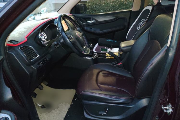 Used Baojun 560 2015 1.8L manual luxury version