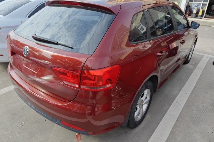 Used Volkswagen Gran Lavida 2013 1.6L Automatic Fashion Model